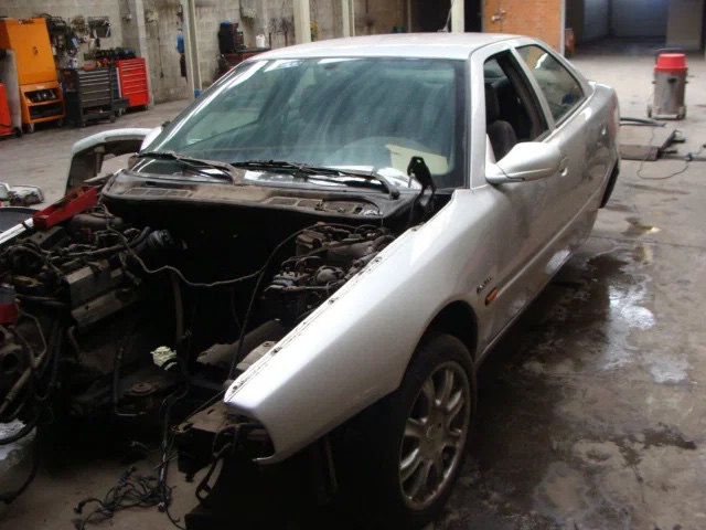 Maserati Quattroporte argent, vendue pour pièces, photo 3 sur 16