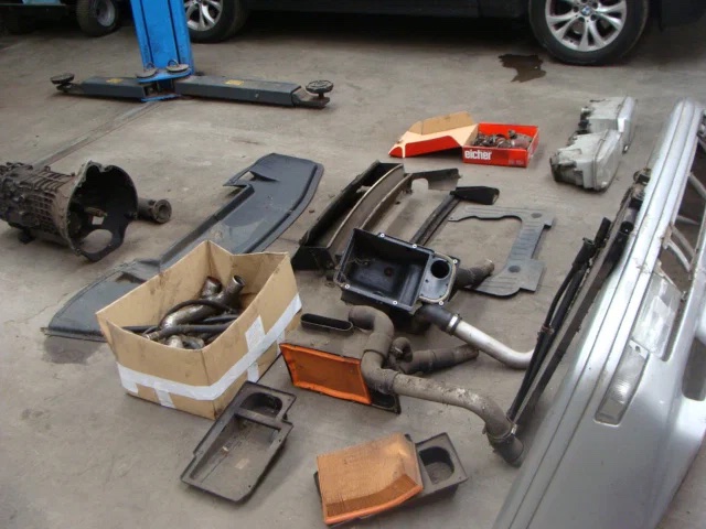 Maserati Quattroporte argent, vendue pour pièces, photo 7 sur 16