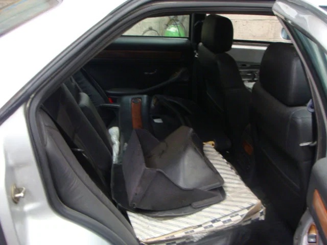 Maserati Quattroporte argent, vendue pour pièces, photo 10 sur 16