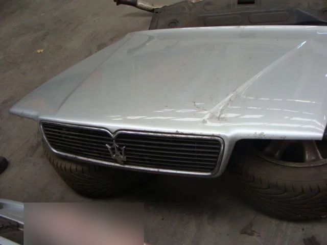 Maserati Quattroporte argent, vendue pour pièces, photo 13 sur 16